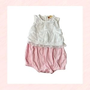 Adorable Baby Girl Romper – White Eyelet Top & Pink Bottom – Size 6-9M